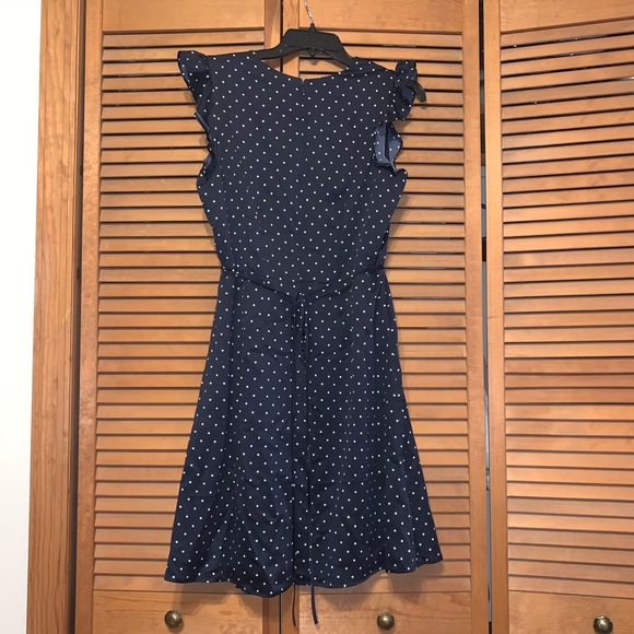 Flutter sleeve navy polka dot dress 🔸🔹🔻 - Picture 3 of 9